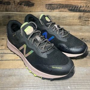 New Balance Women's Fresh Foam Arishi Trail V1 Running Shoe Black sz 7.5 Wide